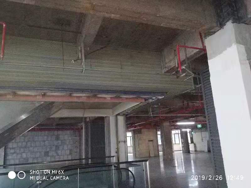 蜀都大廈防火卷簾裝飾